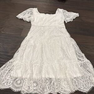 Ticosa Lace Butterfly Short Sleeve,Fit & Flare,lined,scallop hem/sleeve,zip back